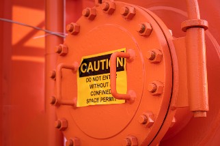 Sign on a confined space entry